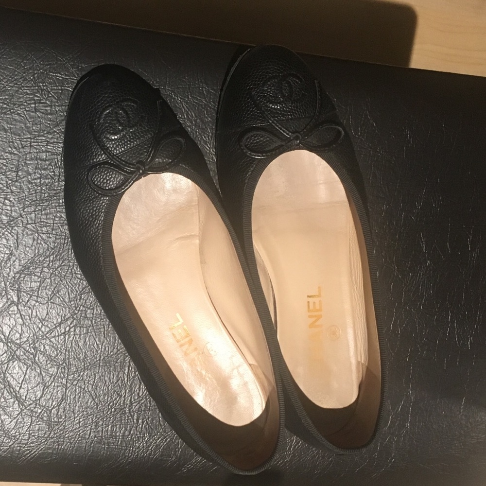 Black Pebble leather Chanel Ballet Flats Size 37